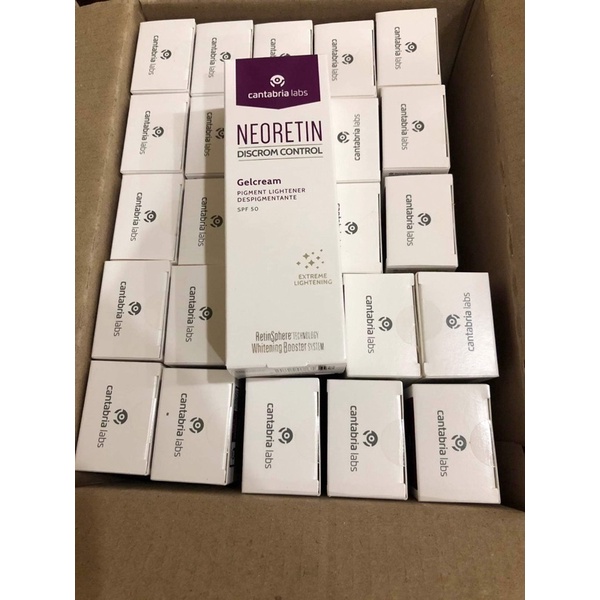 Kem chống nắng phổ rộng Neoretin Discrom Control Gel Cream Spf 50 40ML