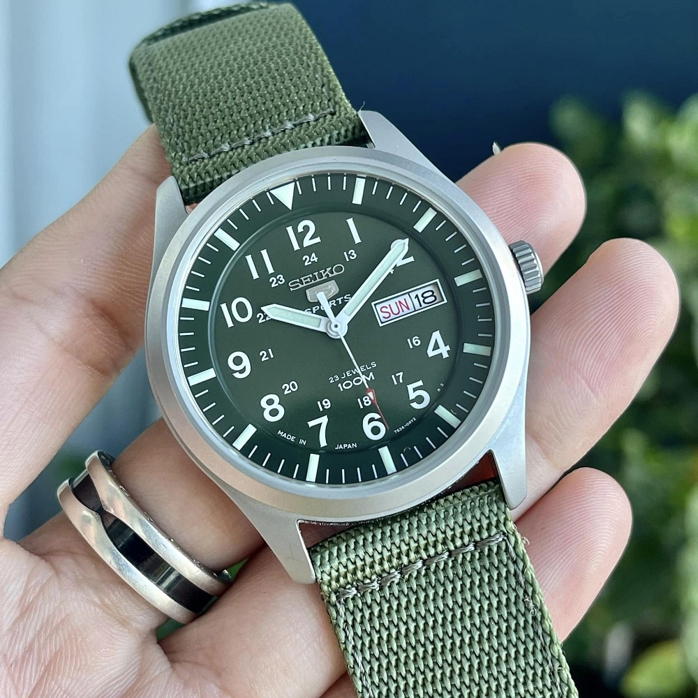 Đồng hồ nam SEIKO Sports cao cấp máy pin dây dù