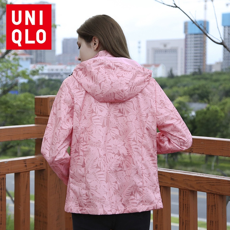 Uniqlo Áo Khoác Gió Có Mũ Trùm Vải Mỏng Co Giãn Chống Thấm Nước Họa Tiết Rằn Ri Thời Trang Thu Đông Cho Cặp Đôi