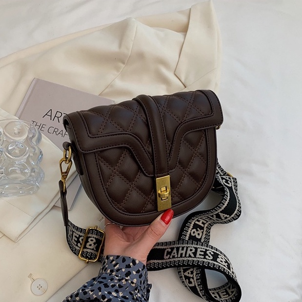 Túi xách nữ đeo vai kẹp nách đeo chéo Quảng Châu trần chỉ cao cấp 04T3-10472