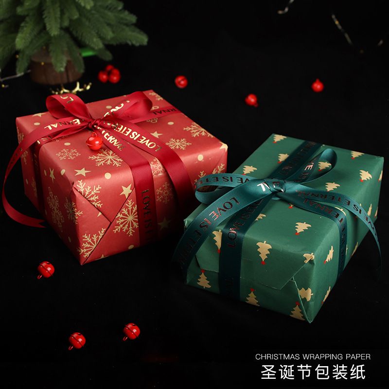 Giấy bọc quà hoạ tiết noel