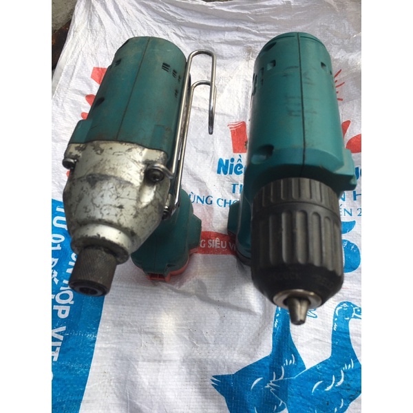một kặp khoan và máy bắn vít makita 9,6v 440.000