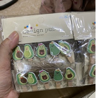 Kẹp gỗ hình quả bơ (10 kẹp kèm dây)