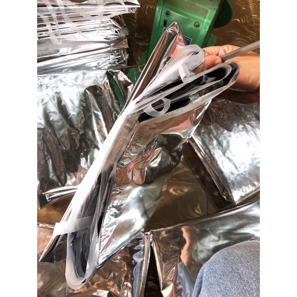 GIẤY BẠC LÀM HANG ĐÁ-TRANG TRÍ NOEL