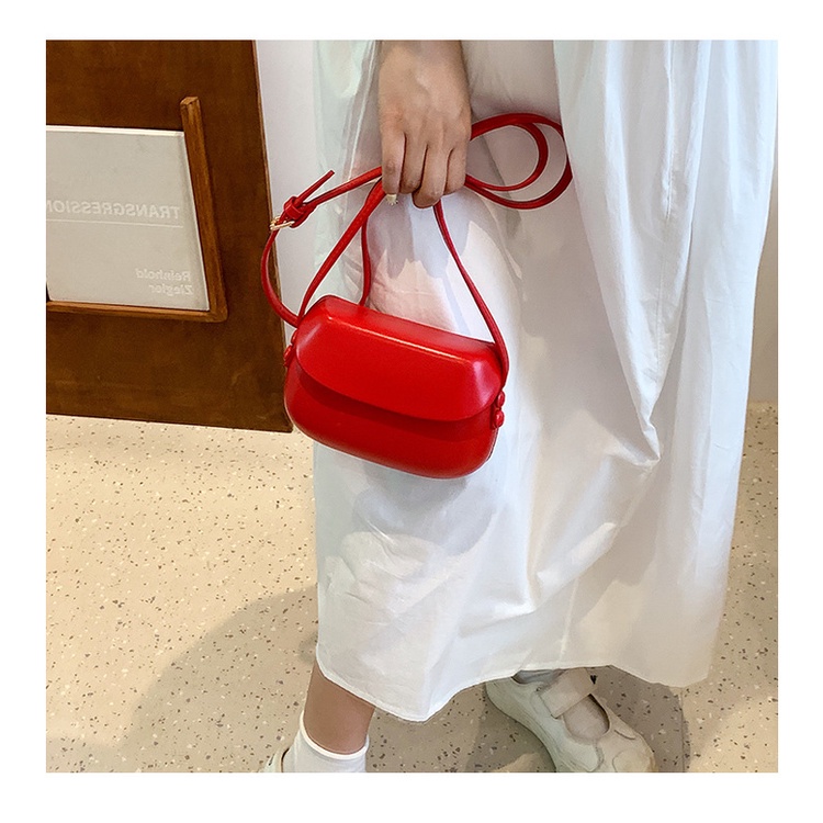 Có thể bán buôn Túi yên ngựa Da PU đeo chéo Cơ thể phụ nữ đơn giản Phụ nhỏ vai kiện Ilikebag Hàng giao ngay