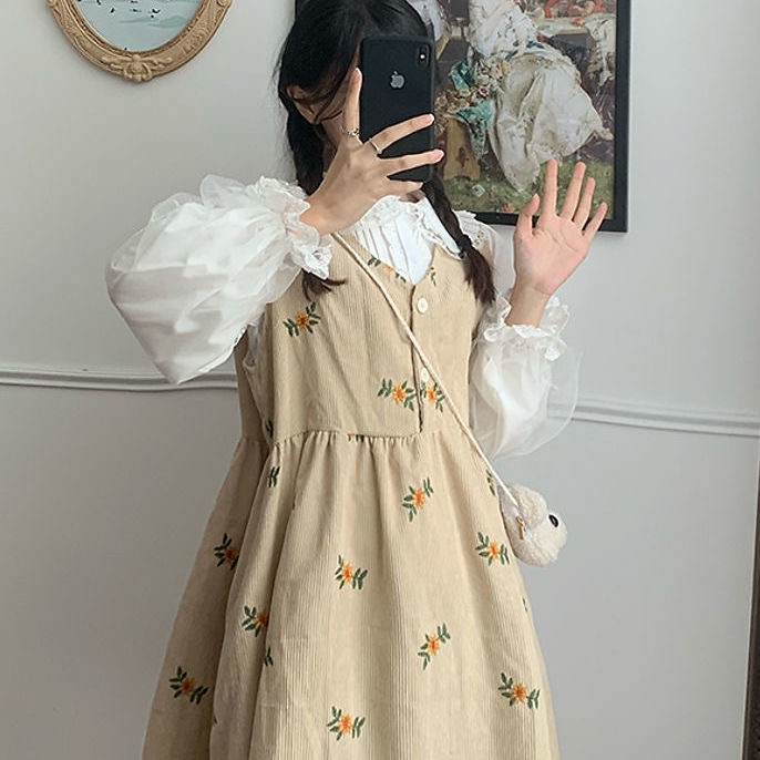 H.A.N STORE  CÓ SẴN - Váy/ Đầm babydoll vải nhung gạch thêu hoa màu be