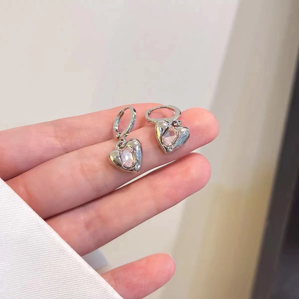 Khuyên Tai Đính Đá Zircon Hồng Sang Trọng