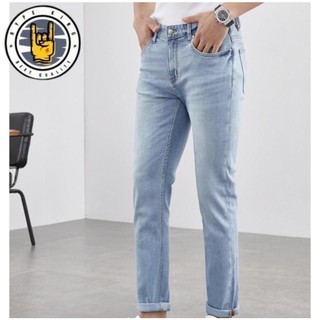0 quần jean nam xanh nhạt dáng skinny form ôm 0