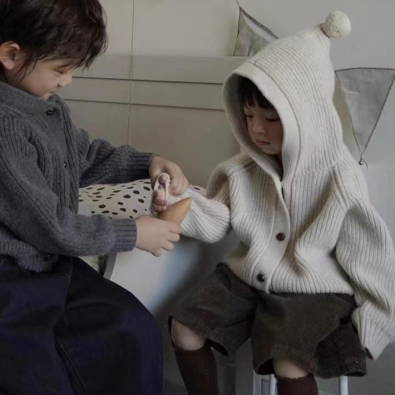 Áo Hoodie Đính Banh Lông Dễ Thương Cho Bé