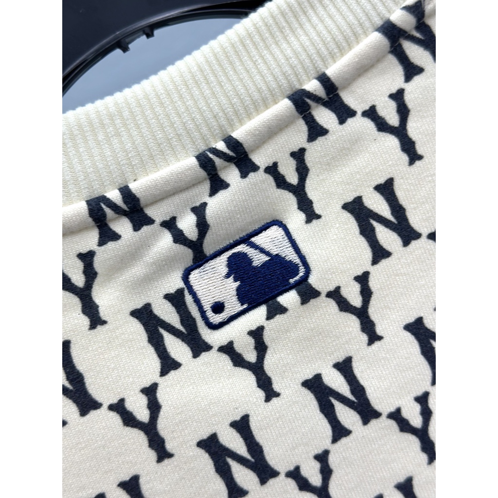 Áo Sweater  MLB Monogram Vải Chân Cua cotton 100% The Laz