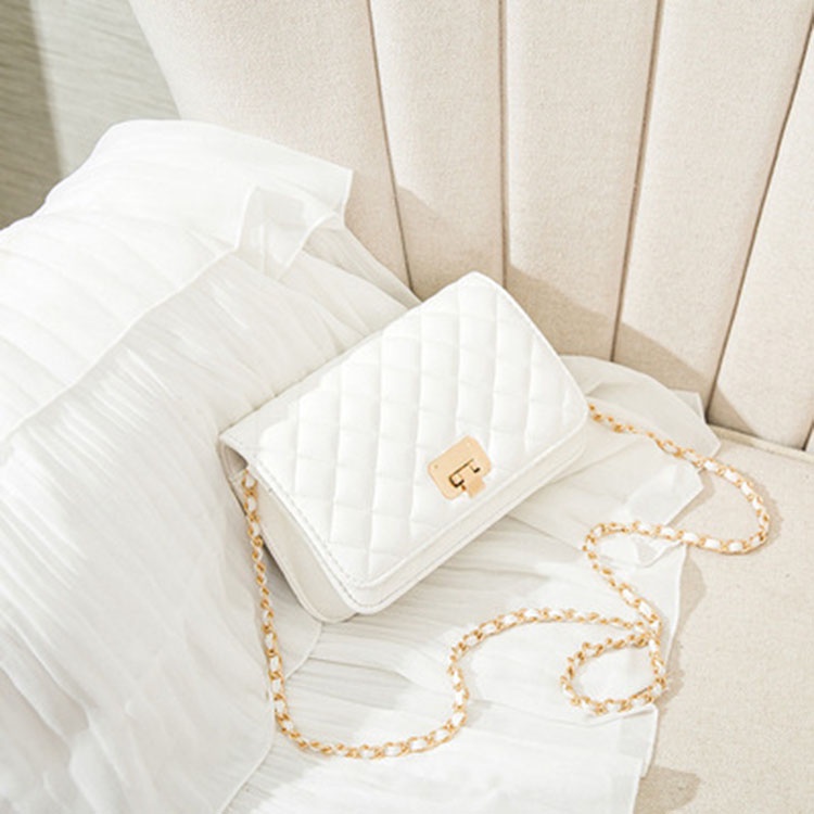 Túi Đeo Chéo Dây Xích Hình Thoi Phong Cách Hàn Quốc Dễ Phối Đồ Cho Nữ