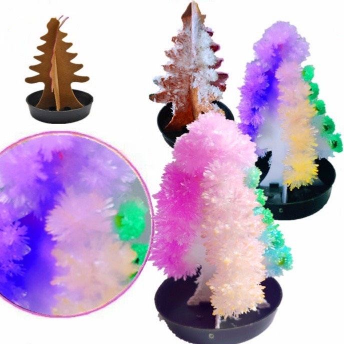 Cây thông giáng sinh tự nở hoa tuyết nhiều màu