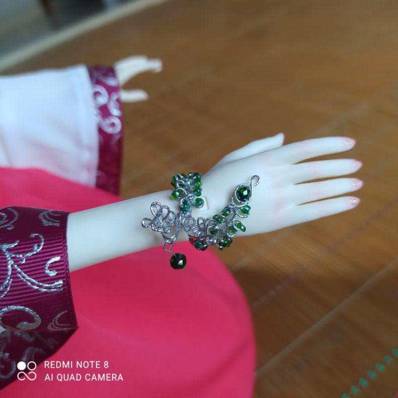 Vòng tay búp bê 60 cm