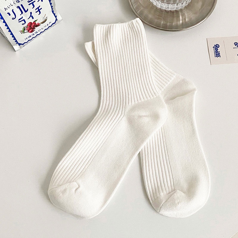 Vớ Cao Cấp Màu Kem Kẻ Sọc Cổ Vừa Phong Cách Hong Kong Cao Cấp Cho Nữ