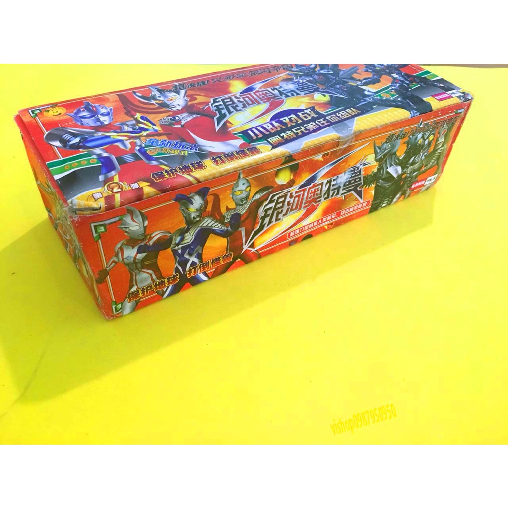 Hộp 180 thẻ bài SIÊU NHÂN ULTRAMAN lá khác nhau