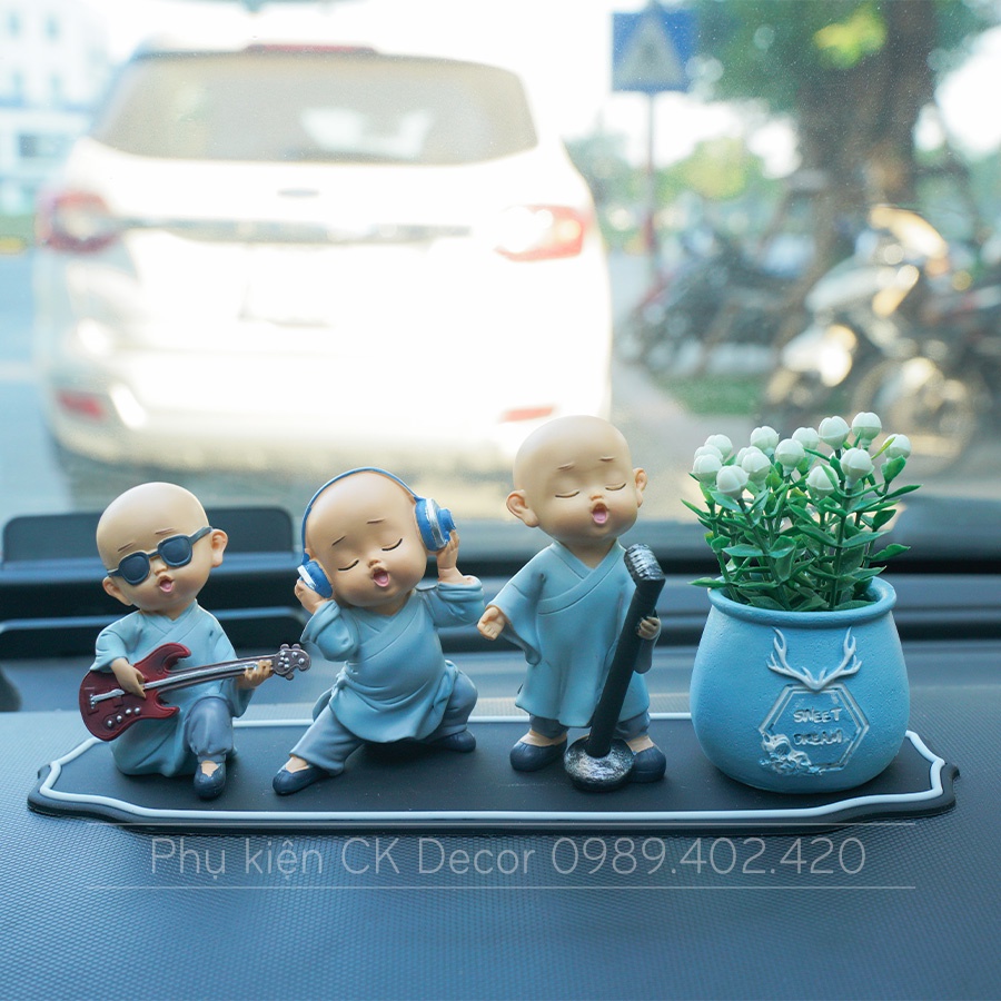 Phụ Kiện Trang Trí Ô Tô - SET Tượng Ban Nhạc 3 Chú Tiểu Nhựa Đúc Cao Cấp Trang Trí Taplo