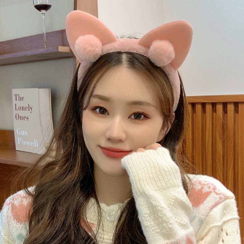 Băng Đô Cài Tóc Hình Gấu / Dâu Tây Phủ Lông Dễ Thương Chống Trượt Thời Trang Thu Đông Cho Nữ