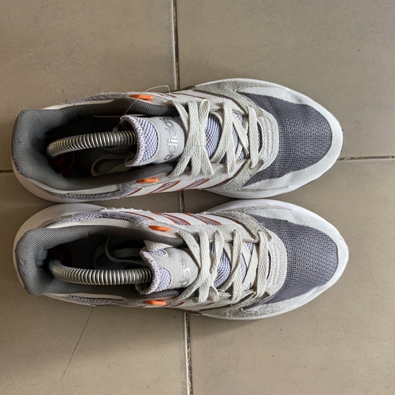 Giày chính hãng đã qua sử dụng