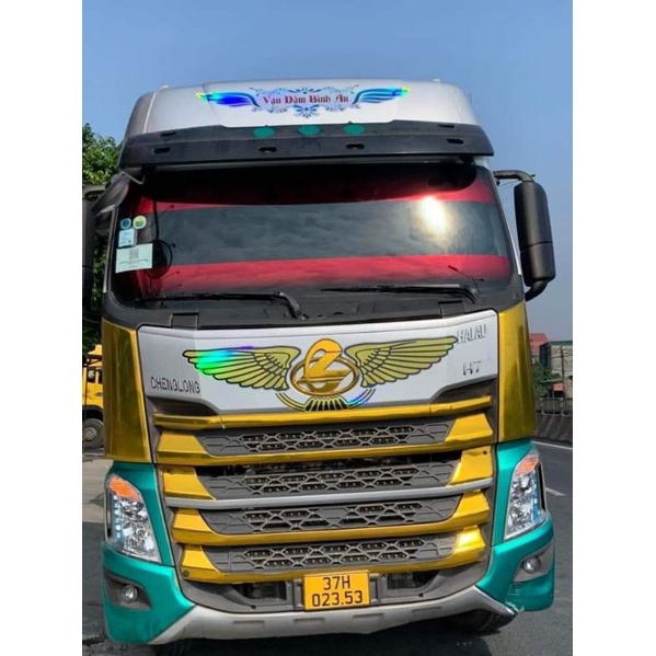 Tem cánh chim dán logo trang trí xe tải, xe Chenglong, Howo A7., Cánh chim dán ô tô tải..