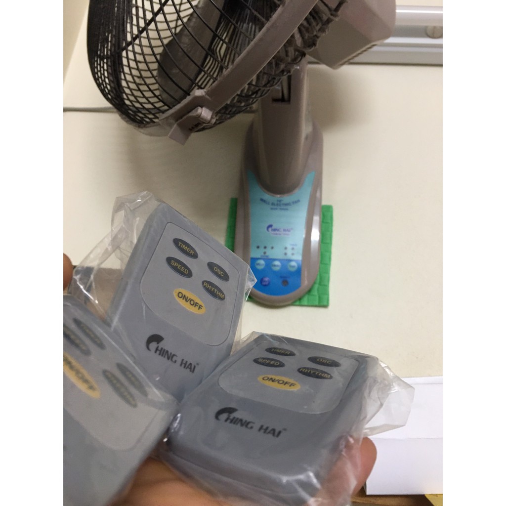Tay điều khiển quạt treo tường Chinghai Đài Loan remote Chính Hãng