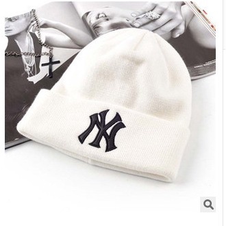 Mũ Len Dệt Kim Họa Tiết NY Thời Trang Thu Đông Ấm Áp Cho Nam Và Nữ