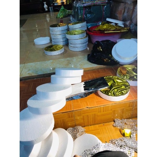 Đế xốp làm oản, tháp