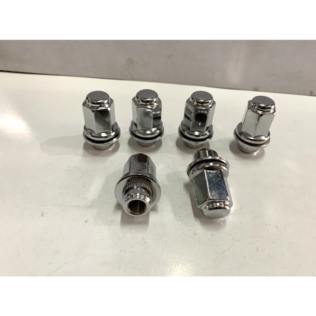 Bộ Cốt Tán Tắc Kê, Bulong Bánh Xe Toyota INNOVA