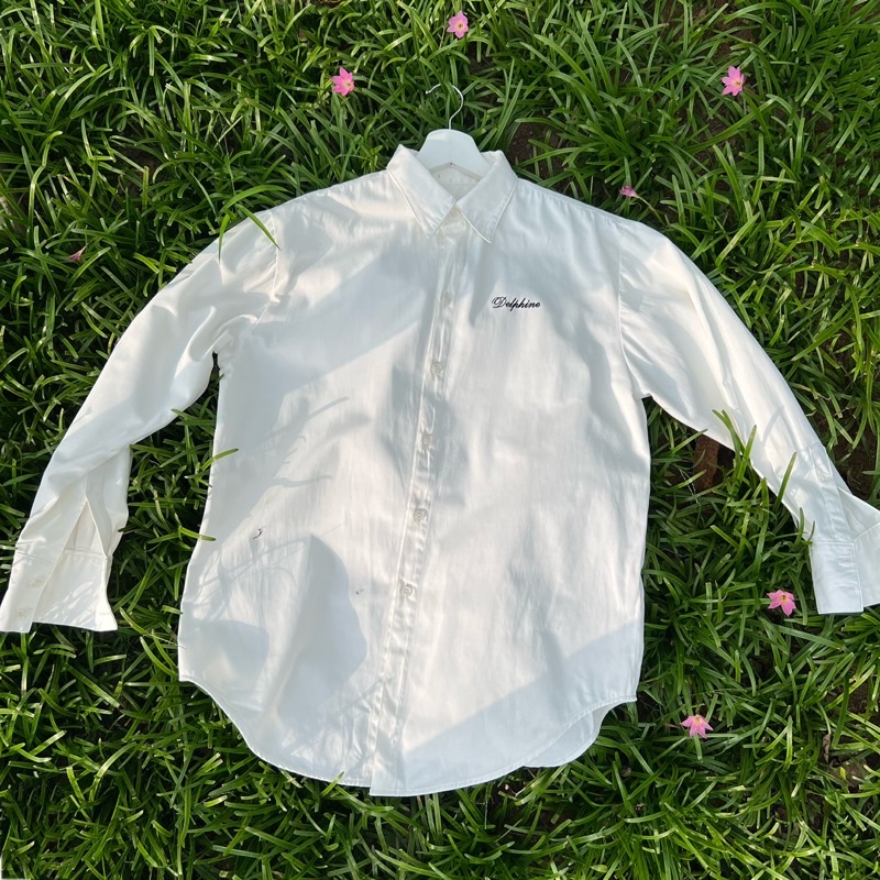 _ Áo sơmi freesize thêu chữ | Delphine chemise