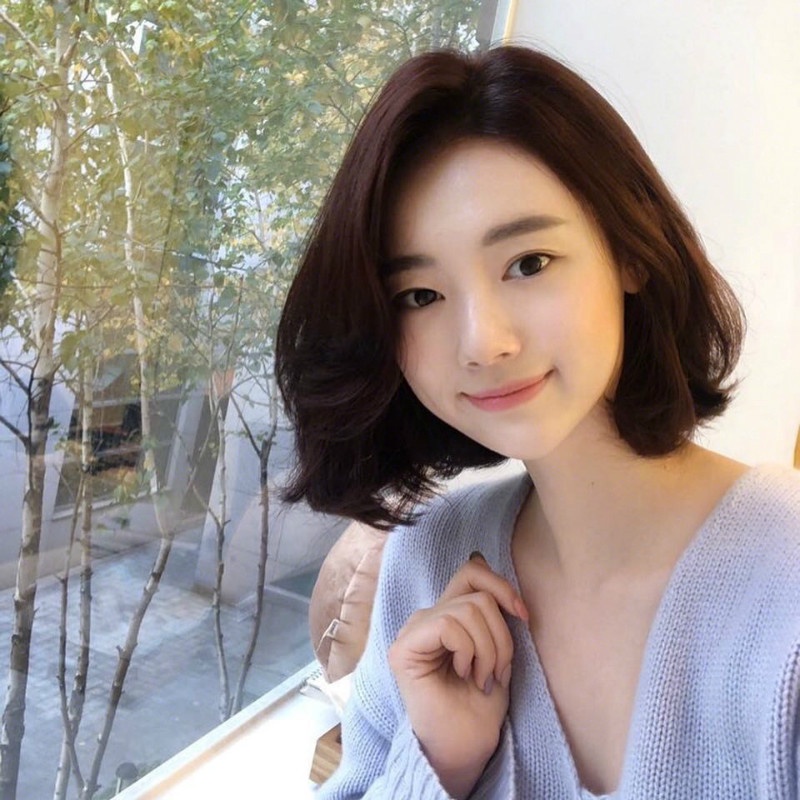 Bộ Tóc Giả Ngắn Thẳng Có Mái Ngang Và Nút Bên Trong Phong Cách Hàn Quốc Cho Nữ