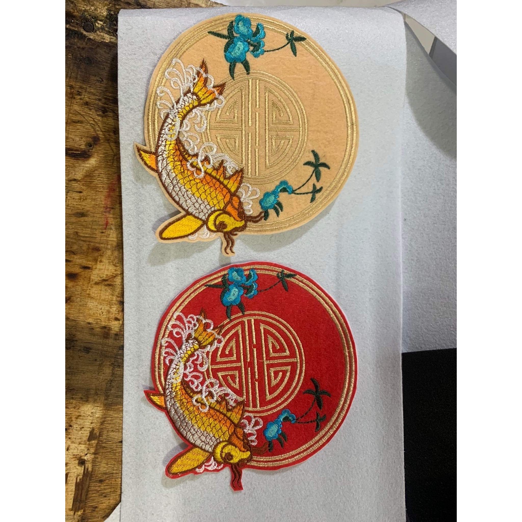 Sticker thêu là ủi tròn cá