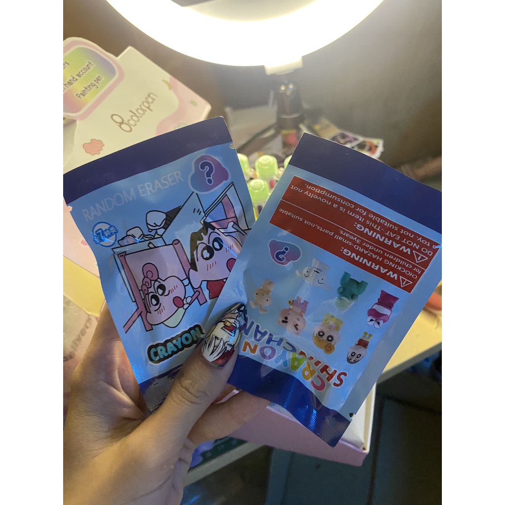 gôm(tẩy) gacha Shin cậu bé bút chì