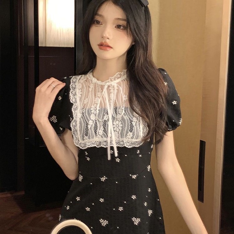 Váy Cổ Ren Buộc Nơ , Hoạ Tiết Hoa Sang Trọng