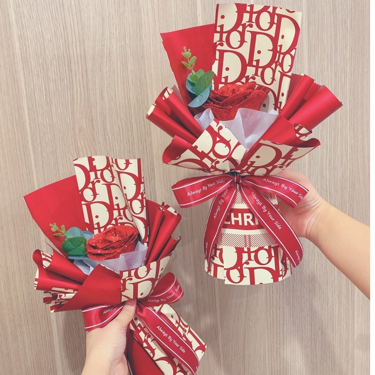 Bó 1 bông sáp nhũ đỏ kim tuyến phối giấy Di.0r sang chảnh