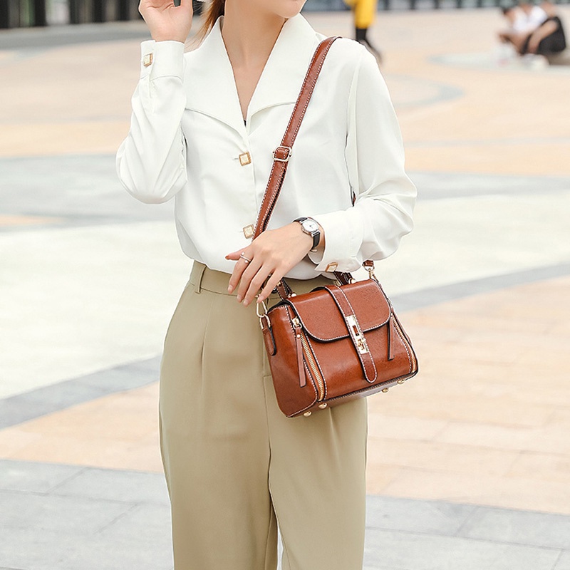 Túi Xách Da Bóng Thanh Lịch Và Hợp Thời Trang Cho Nữ