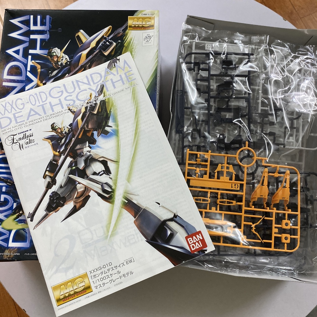 Mô hình gundam BANDAI- MG 1/100 Deathscythe, RX-78-2 Gundam