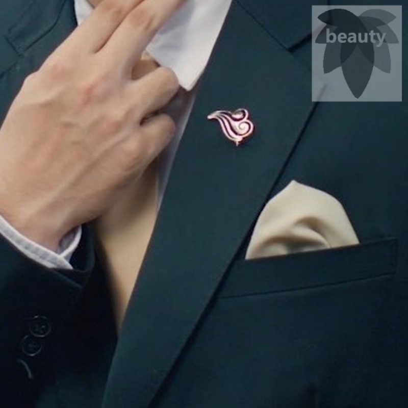 Trâm Cài Áo Kim Loại Hình Trái Tim in the air FortPeat Thời Trang