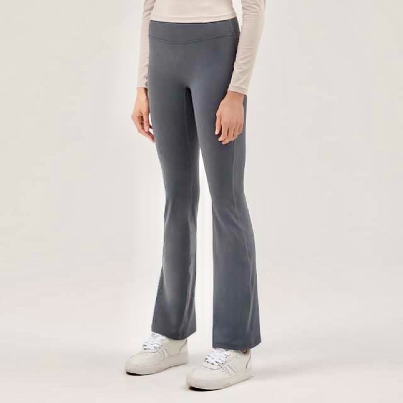 Quần vẩy lửng Amob