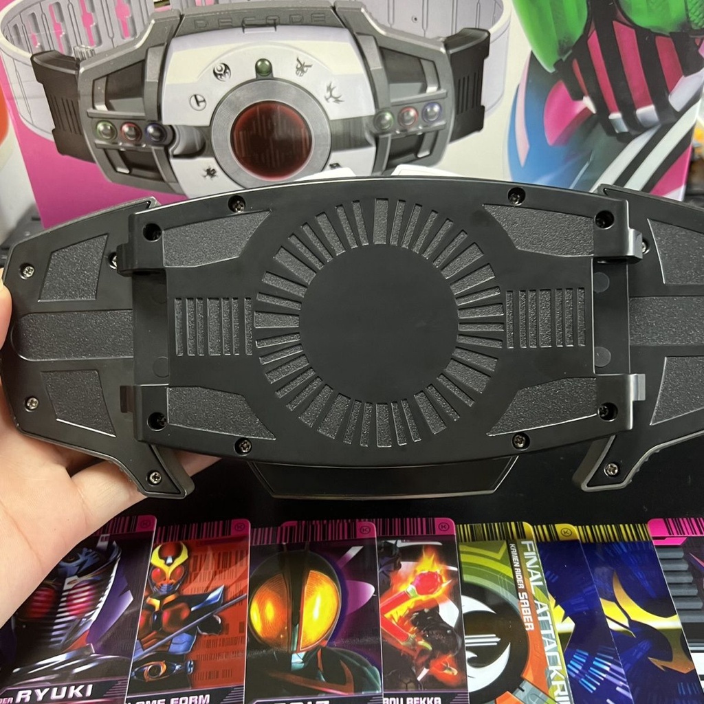 Nhân Vật Kamen Rider Kèm 40 Thẻ Bài Trắng