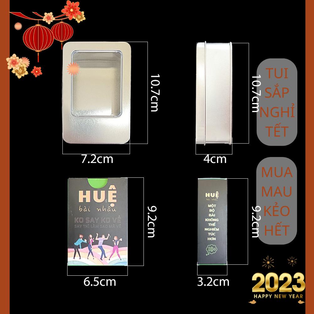 Hộp thiếc đựng bài có nắp trong suốt kích thước 7.2x10.7x4cm dùng đựng bài Huệ, bài BTS