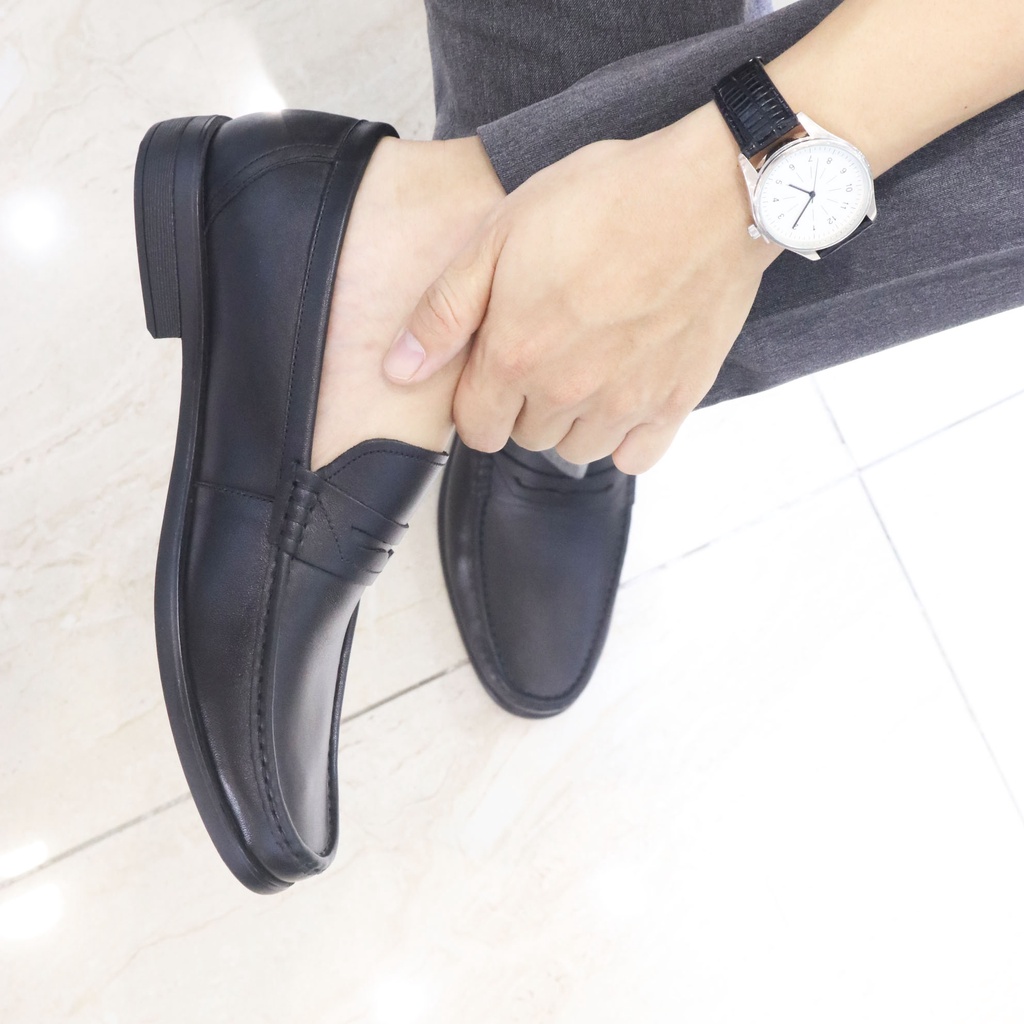 Giày nam công sở - Giày mọi nam HT.NEO da bò êm mềm ,Thiết kế đơn giản ,Kiểu dáng trẻ trung ,nam tính GM82