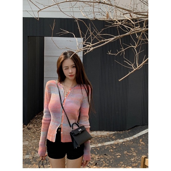 Áo loang cúc hồng