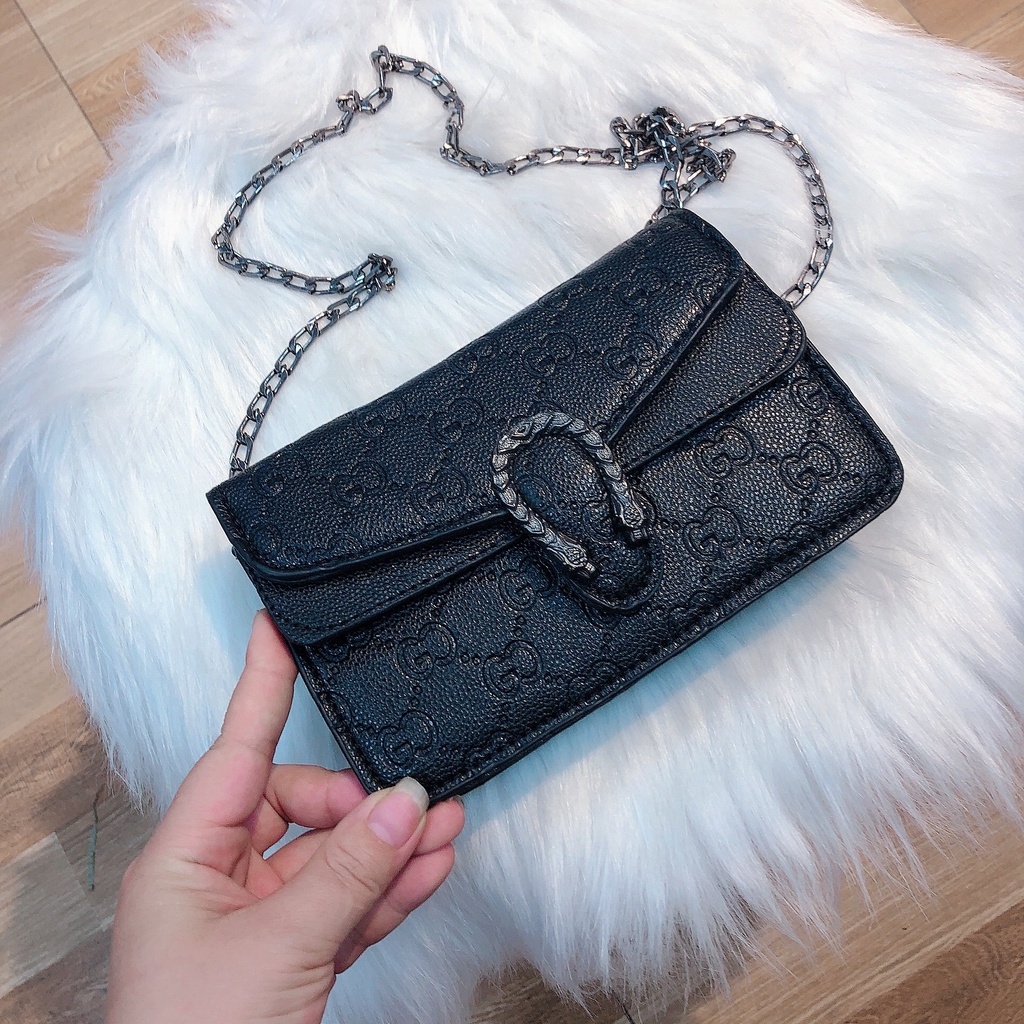 Túi xách đeo chéo đầu rồng mini size 18cm*13cm