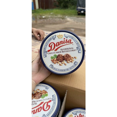 Bánh Danisa hạt điều thái lan 200g hộp thiếc