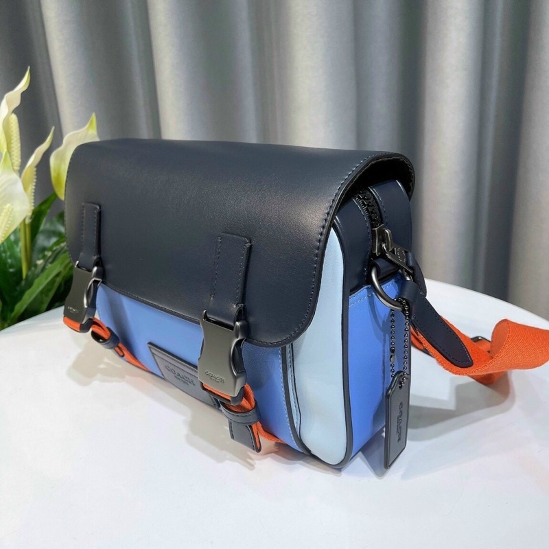 TÚI ĐEO CHÉO COACH TRACK CC357