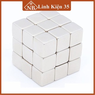 Một viên nam châm đất hiếm vuông (4x4x4mm/10x10x10mm)