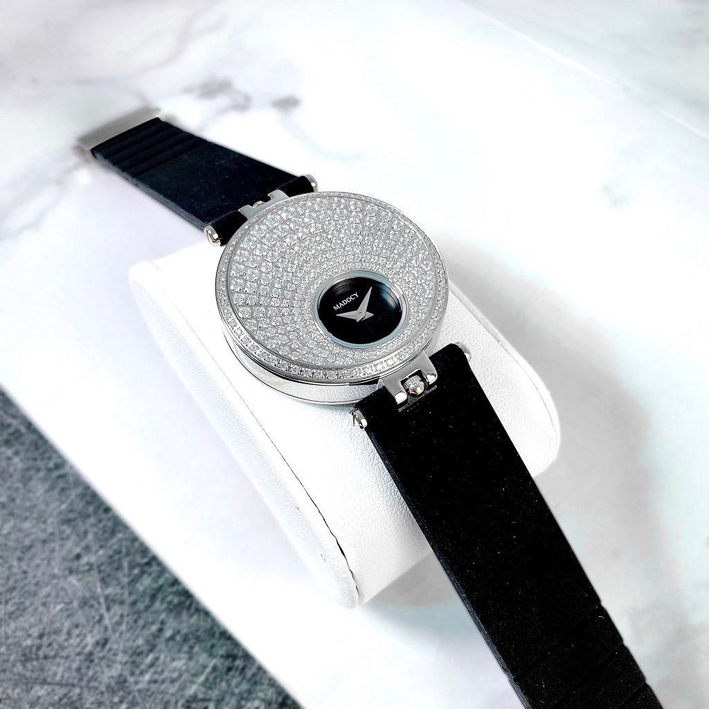 Đồng Hồ Nữ Madocy M81688 Dây Silicone Đen Silver 35mm