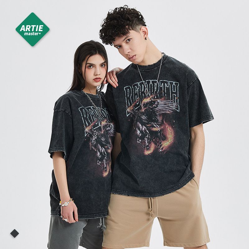 Áo Phông Loang Cổ Tròn Phối STICKER Bản Lớn Phong Cách Trẻ Trung Năng Động