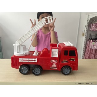 Xe cứu hỏa chạy cót tự động cỡ lớn