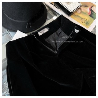 Quần sooc nhung basic cài khuy cạp cao (sale)