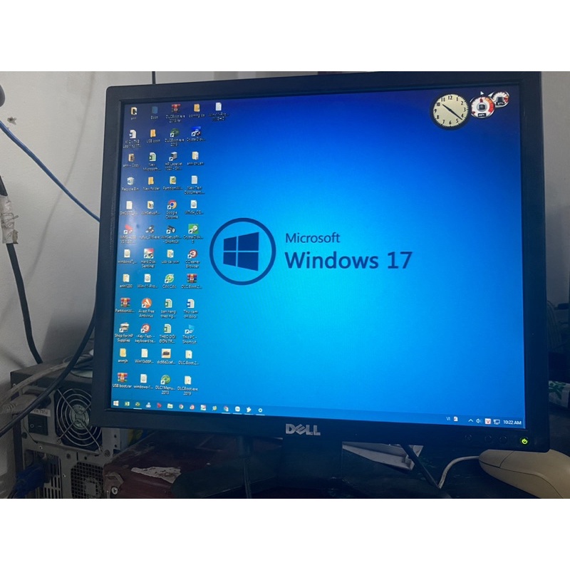 Màn hình máy tính Dell17 in thanh lý văn phòng đẹp zin